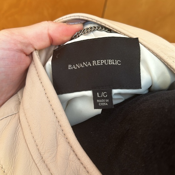 Banana Republic L tan leather jacket - Picture 3 of 4